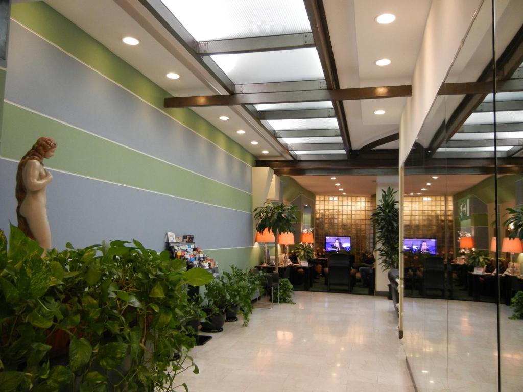 Vstupní hala nebo recepce v ubytování Delle Nazioni Milan Hotel