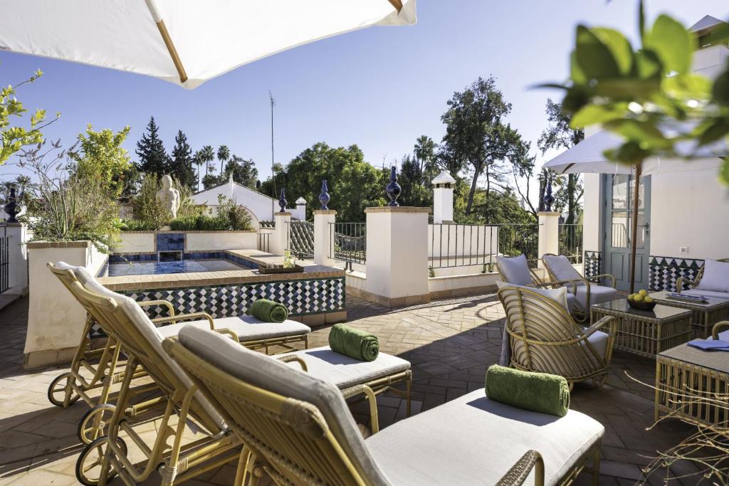 Mariana de Pineda by Home at Homes