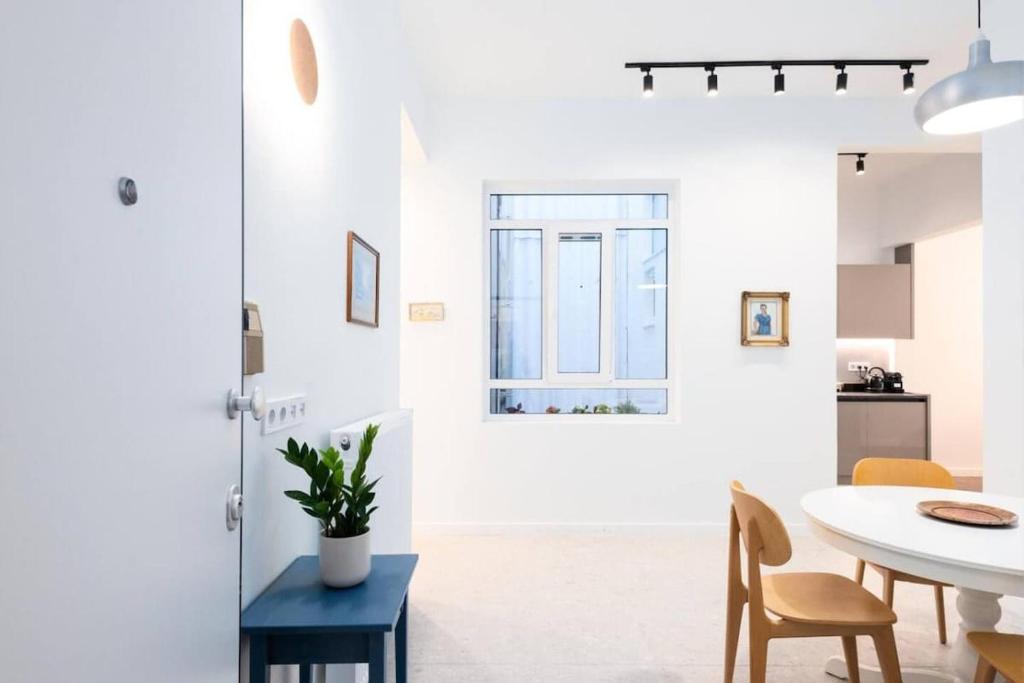 zen peace, exarchia