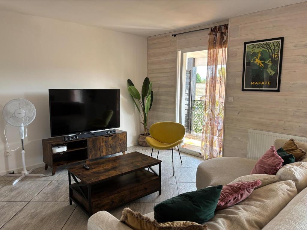 Villa Soleane - tout équipée, à seulement 10mins de la Cité Médiévale