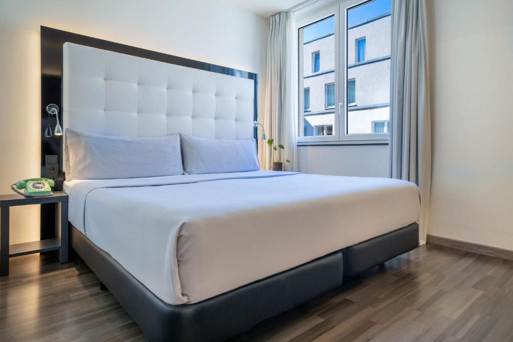INNSiDE by Meliá Berlin Mitte - Das Innside-Zimmer – Innenhof