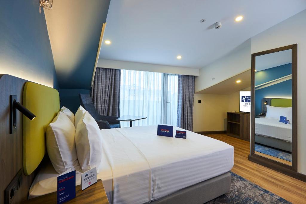 فضای داخلی Holiday Inn Express Istanbul - Airport Arnavutkoy by IHG در استانبول - تصویر ۳