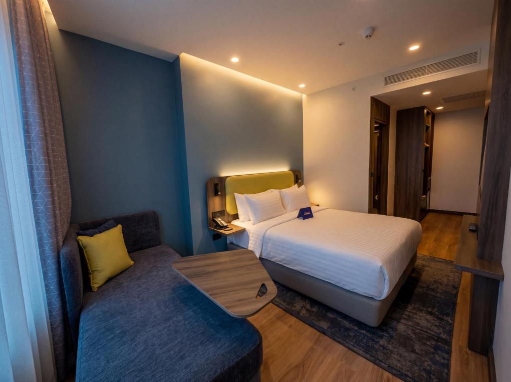 لابی و فضای عمومی Holiday Inn Express Istanbul - Airport Arnavutkoy by IHG - تصویر ۵