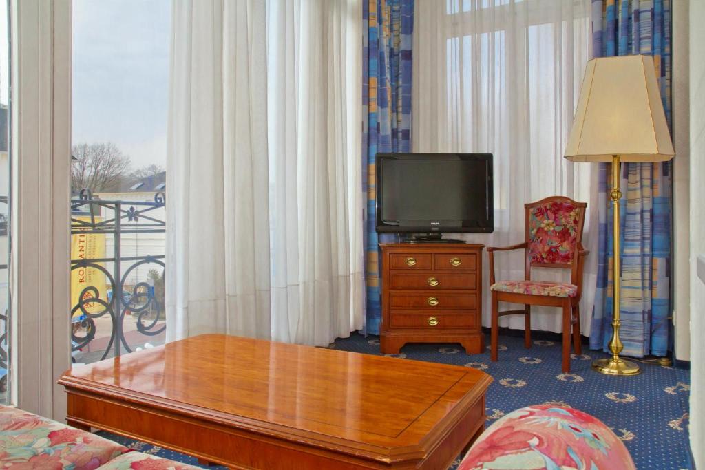 SEETELHOTEL Villa Esplanade mit Aurora die zwei Villen als Rückzugsorte mit Stil, Genuss und Geschichte - Large Double Room