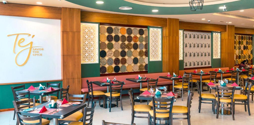 فضای داخلی Ramada by Wyndham Dubai Deira در دبی - تصویر ۳