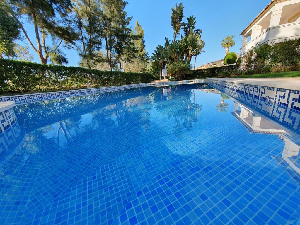 Ground Floor Laguna Golf Gem I Direct Pool & Garden Access