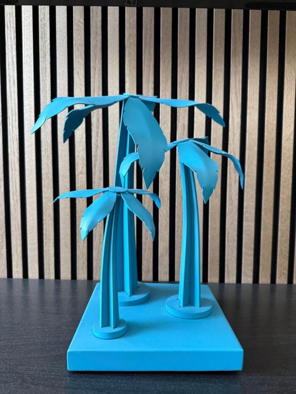 Blue Palm RooftopApart by Flataid