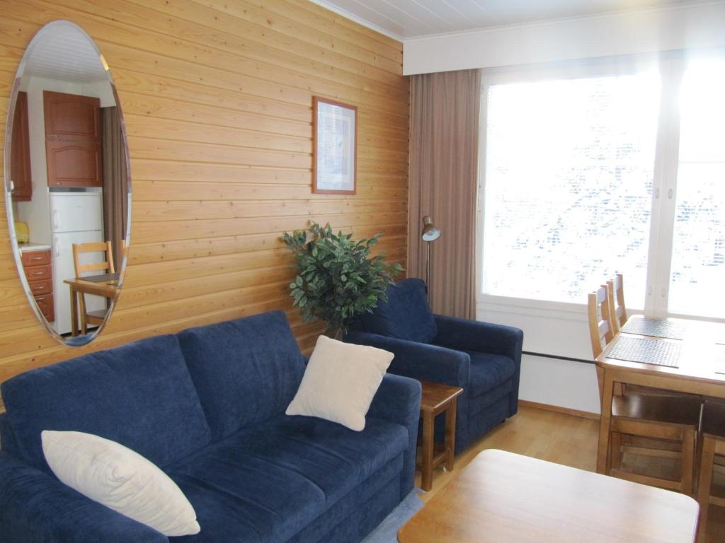 Posezení v ubytování Lapin Kutsu Holiday Homes