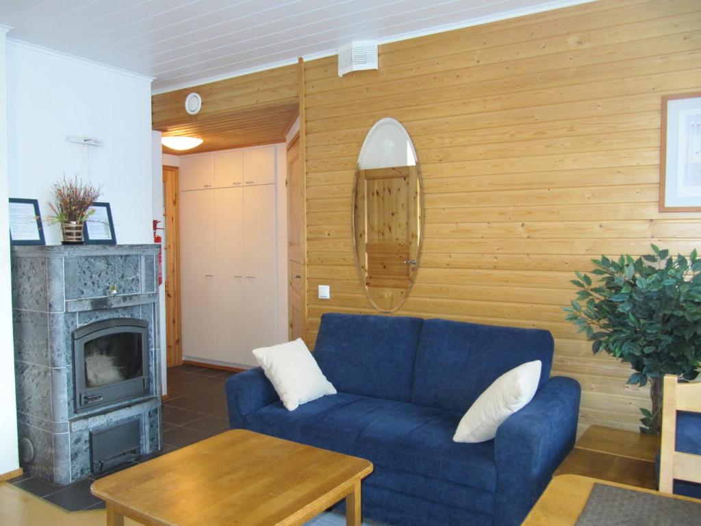 Posezení v ubytování Lapin Kutsu Holiday Homes