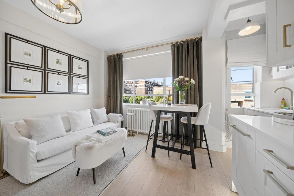 Nell Gwynn Chelsea Accommodation - Studio De Luxe