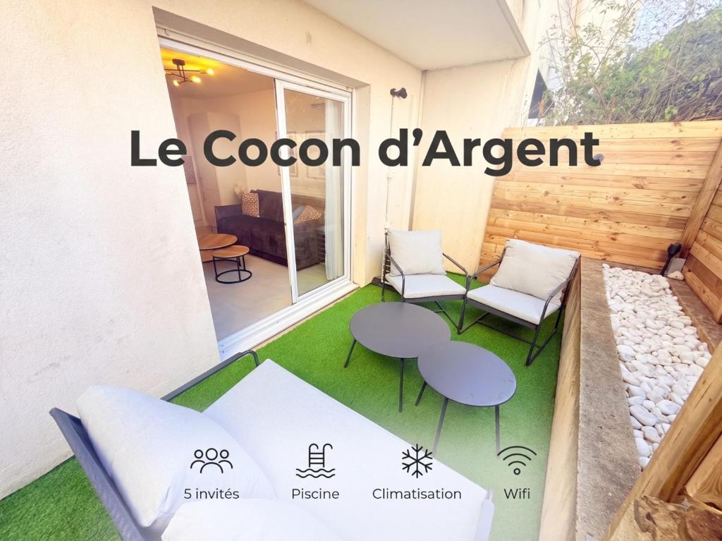 Le Cocon d'Argent, Terrace and Pool