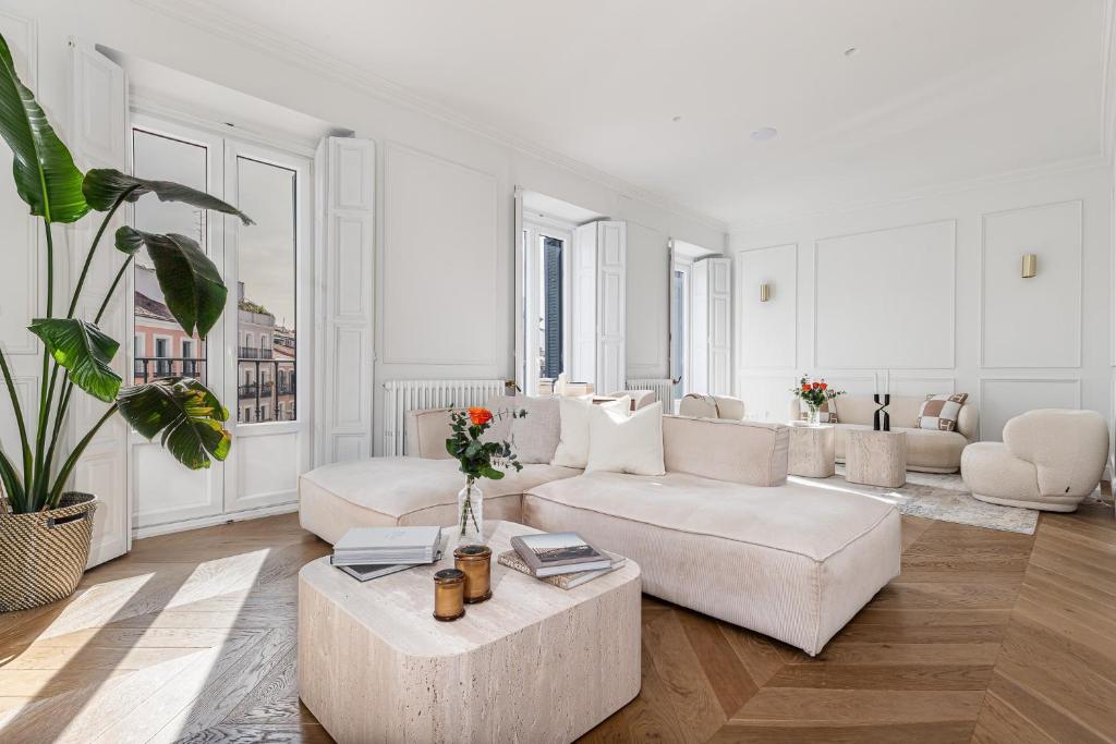 Waou Malasaña Luxe- Short Term Rental