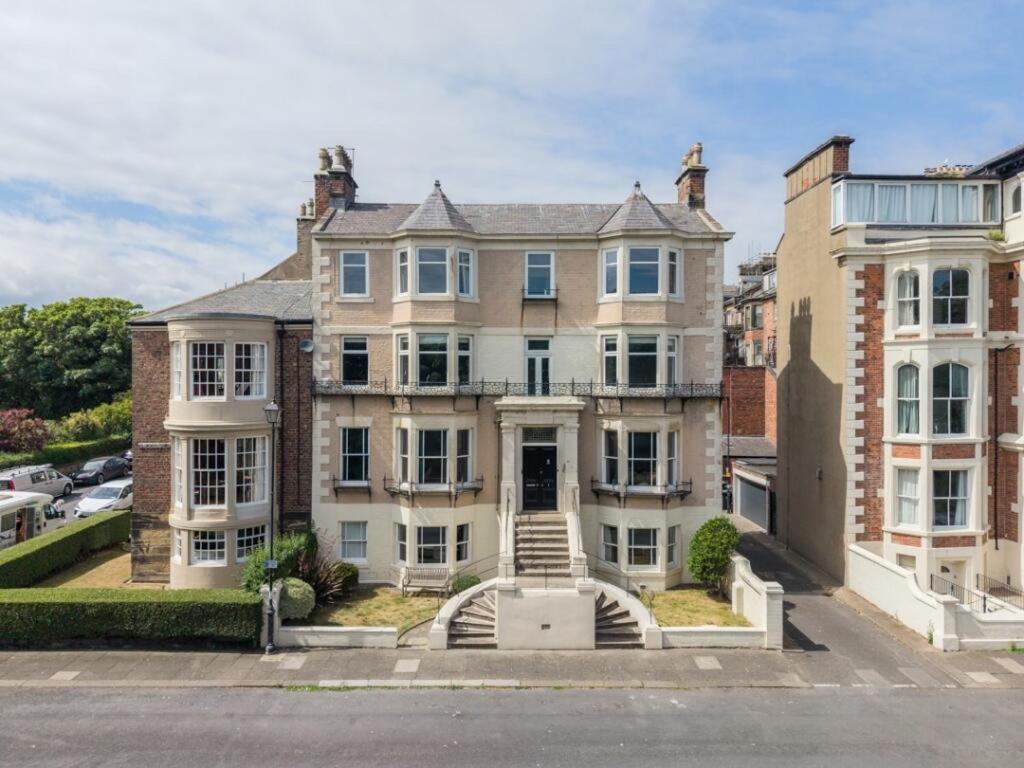an image of a large house at Collingwood House Tynemouth in Tynemouth
