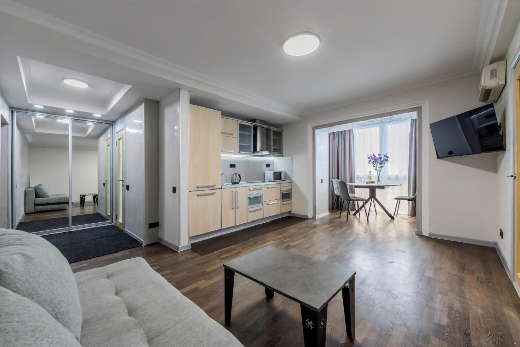 CityApartments Kyiv Olimpiiska photo 4