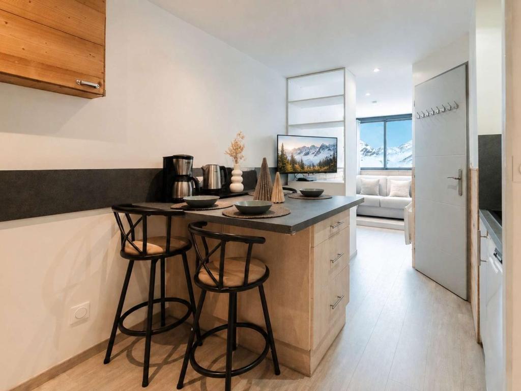 Apt cosy 4 pers, 2 ch, rénové, départ ski aux pieds