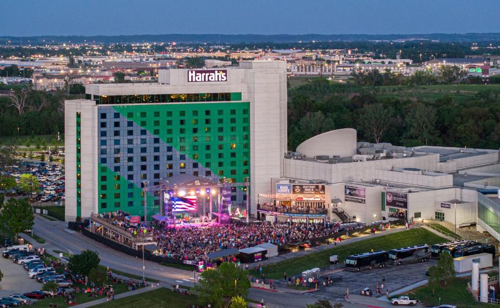 a large crowd of people in front of a hotel at Harrah's Council Bluffs Hotel & Casino - A Caesars Rewards Destination in Council Bluffs