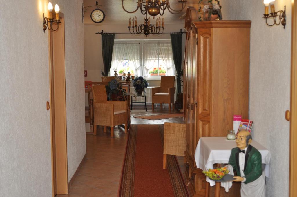 Hotel & Restaurant Bei Hölzchen - Resim 12
