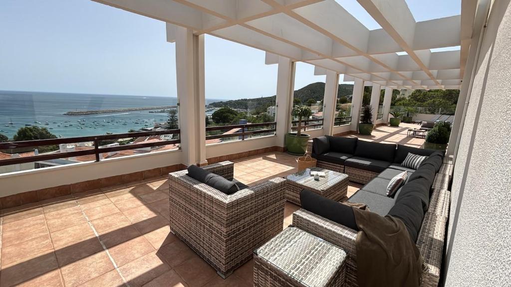 Panoramic Penthouse by Sesimbra Sun Sea