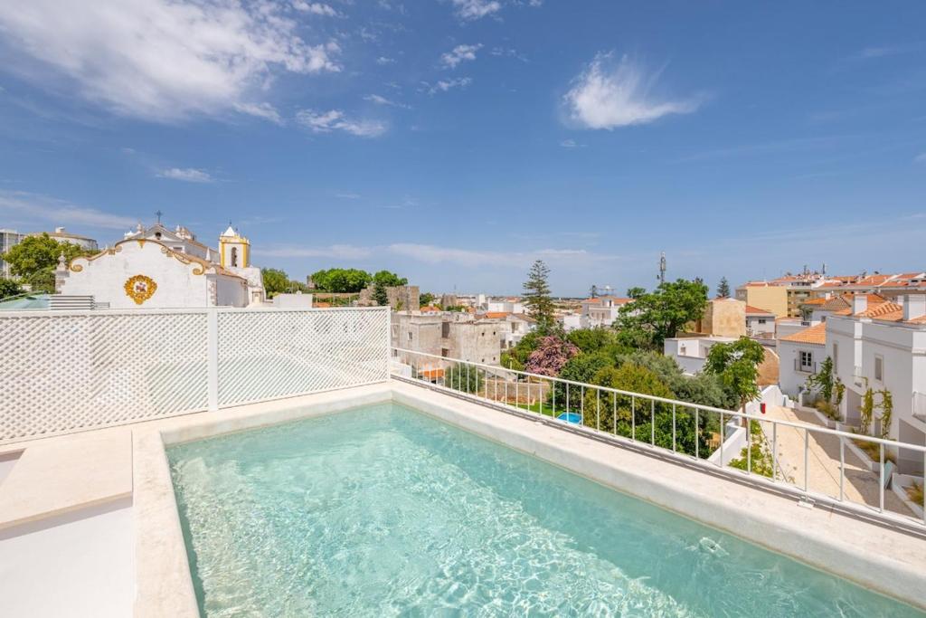 Les Terrasses B Private Rooftop Pool in Tavira