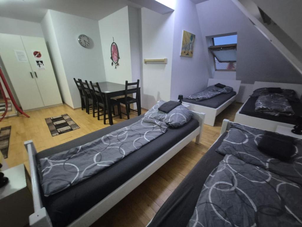 Vienna Room Nr 14