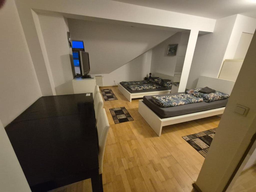 Vienna Room Nr 16