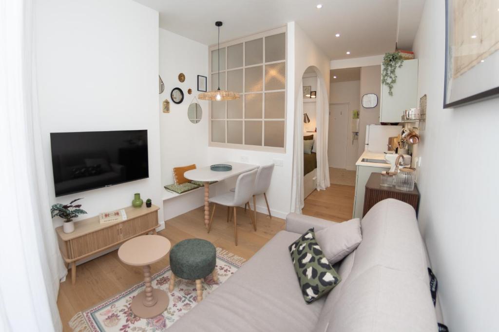 La Pendule Studio cosy à deux pas de la plage