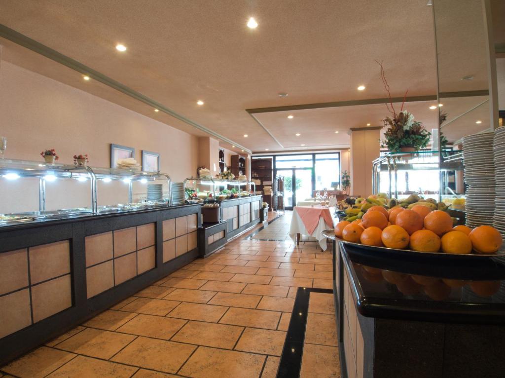 Hotel Zentral Center - Adults only, Playa de las Américas ...