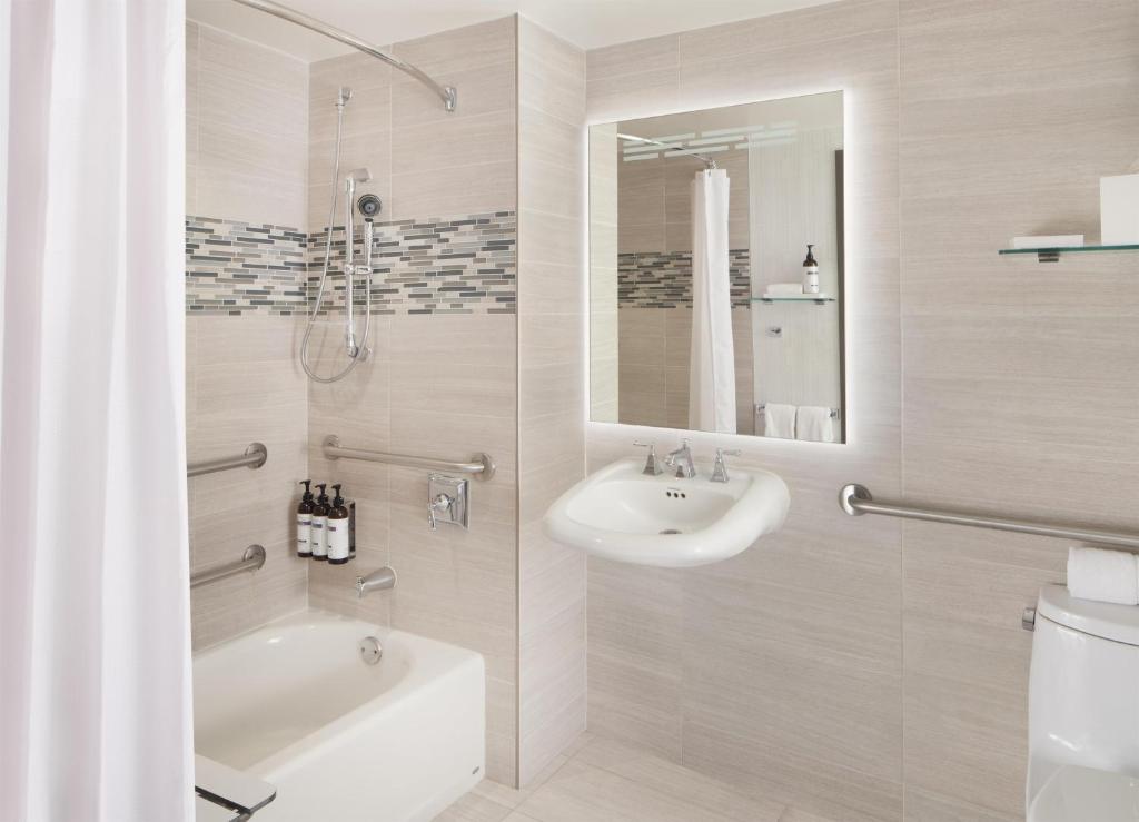 Hyatt Regency Dallas - 