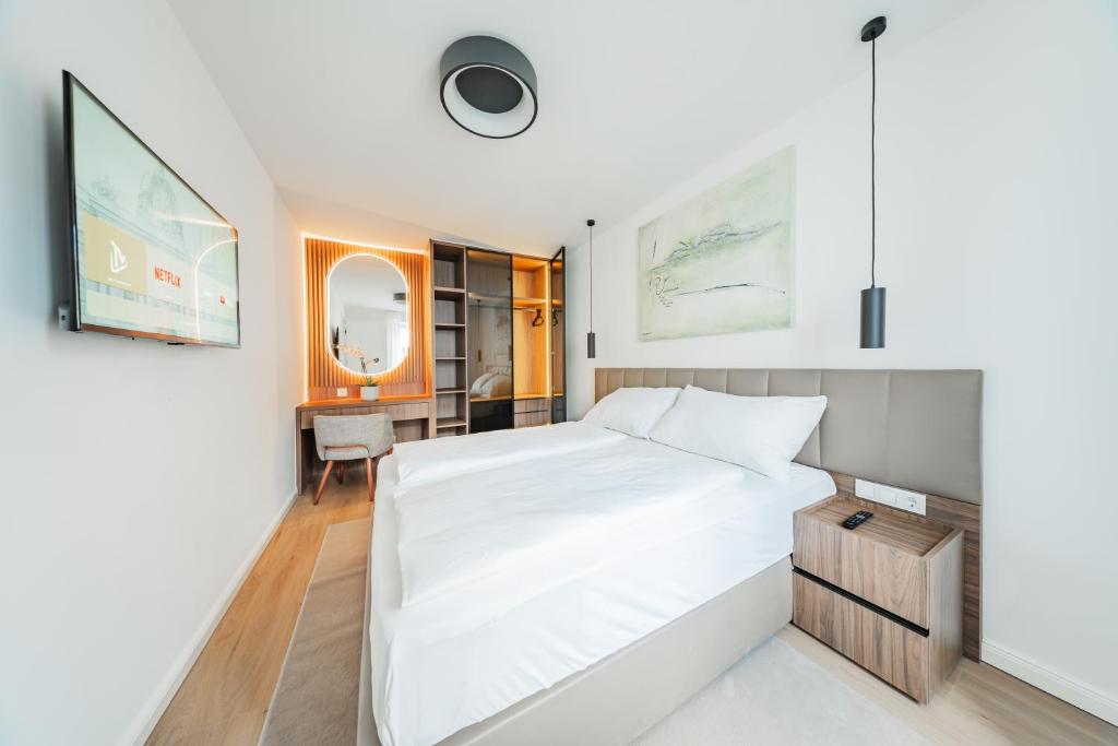 HOME1 - MaisonXV Aparthotel