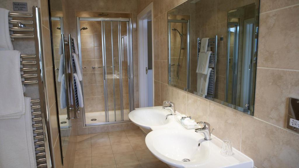 Koupelna v ubytování The Victoria Hotel & Source Spa