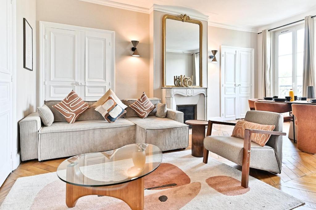 Spacious 4 bedrooms - Paris 11th with style