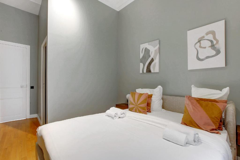 Grand appartement 1BR - Luxe Arc de Triomphe