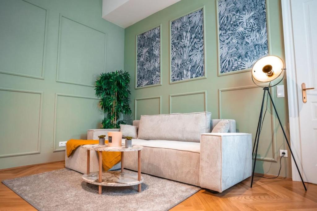 Erstklassiges Apartment in Schloss Nähe
