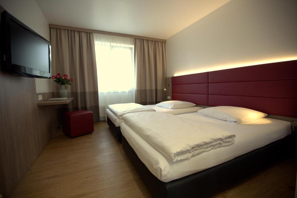 Airport Hotel Walldorf - Double Room