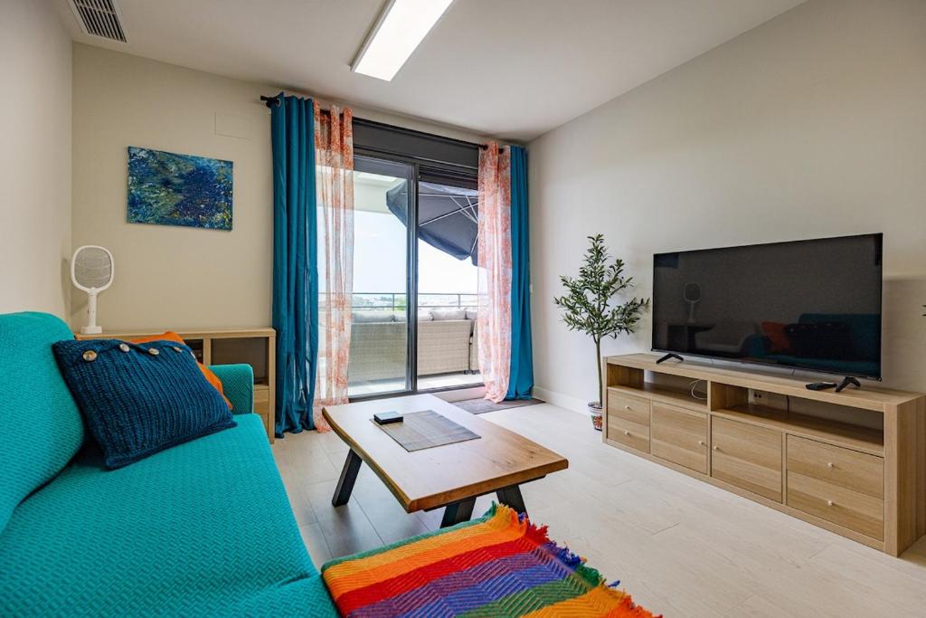 Brandnew Camarate Hills -Casares Golf Holiday Home