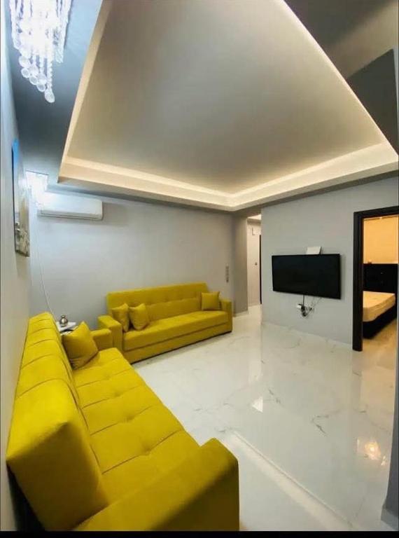40 Solonos Street