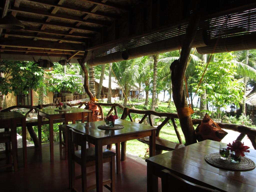 Zahrada ubytování Camiguin Volcan Beach Eco Retreat & Dive Resort