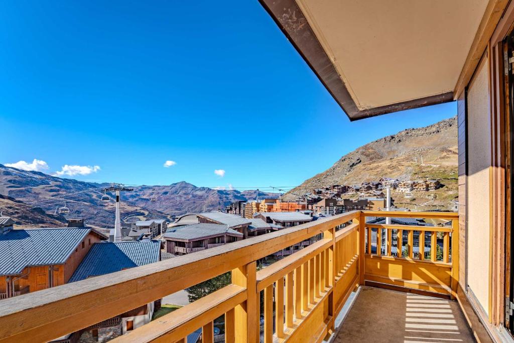 Alpine Stay w Private Ski Views