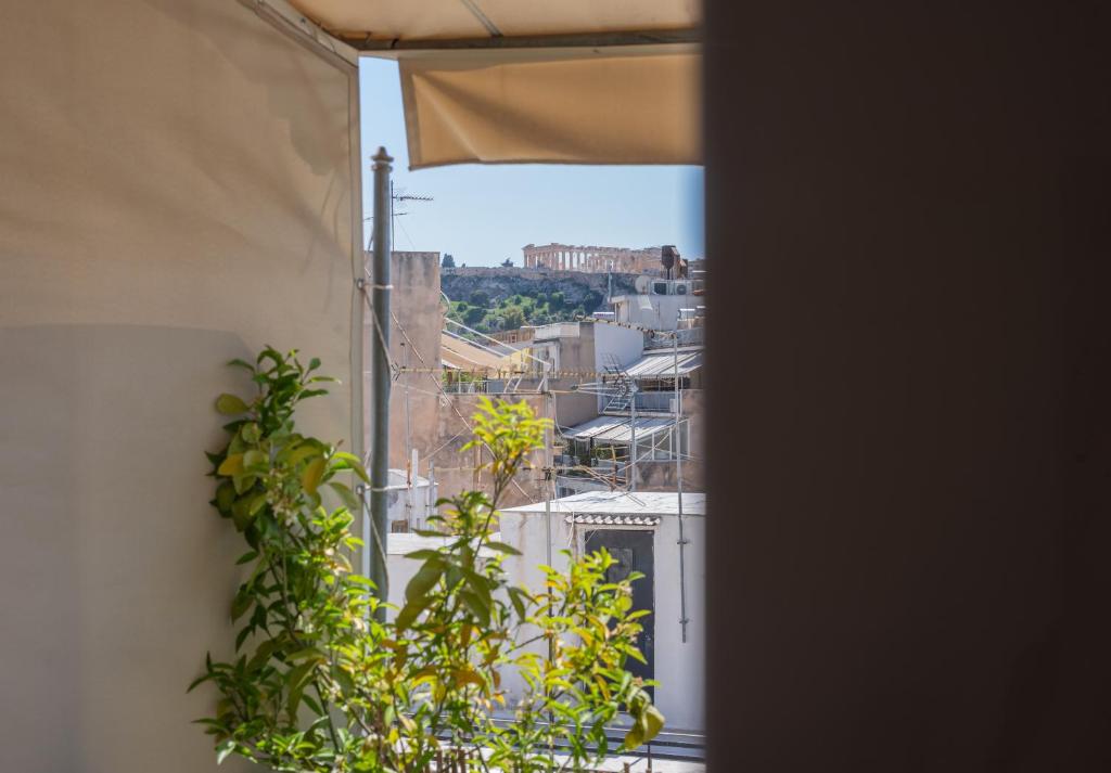 Stunning Acropolis view at City Center