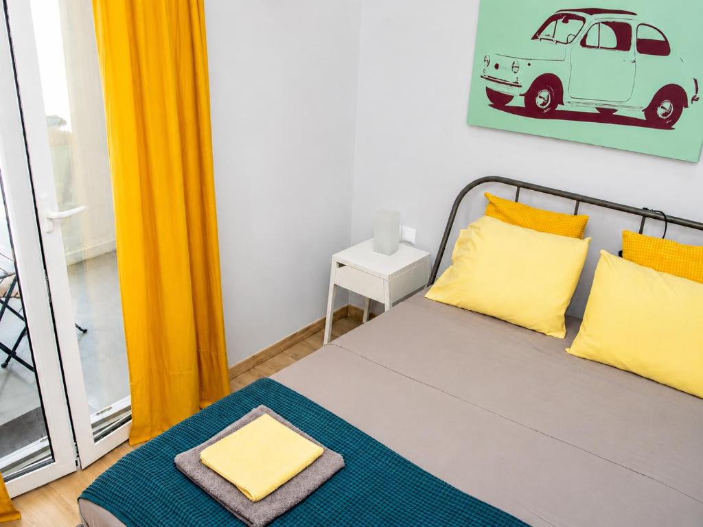 Modern studio a breath away from the Acropolis