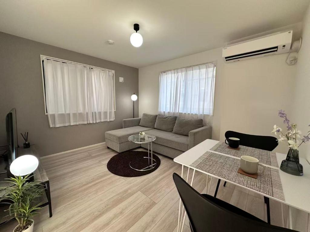 90sqm New Spacious Shibuya Private Home 3 Bedrooms 4min Train to Shinjuku