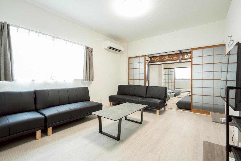 Newly Opened 30 Sec to Kuromon Market Walk to Namba Kuromon 3F