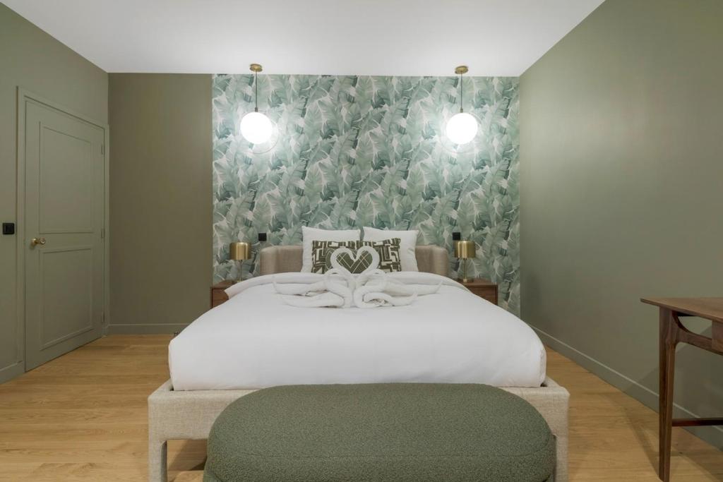 Modern studio in the heart of Paris near Eiffel Tower