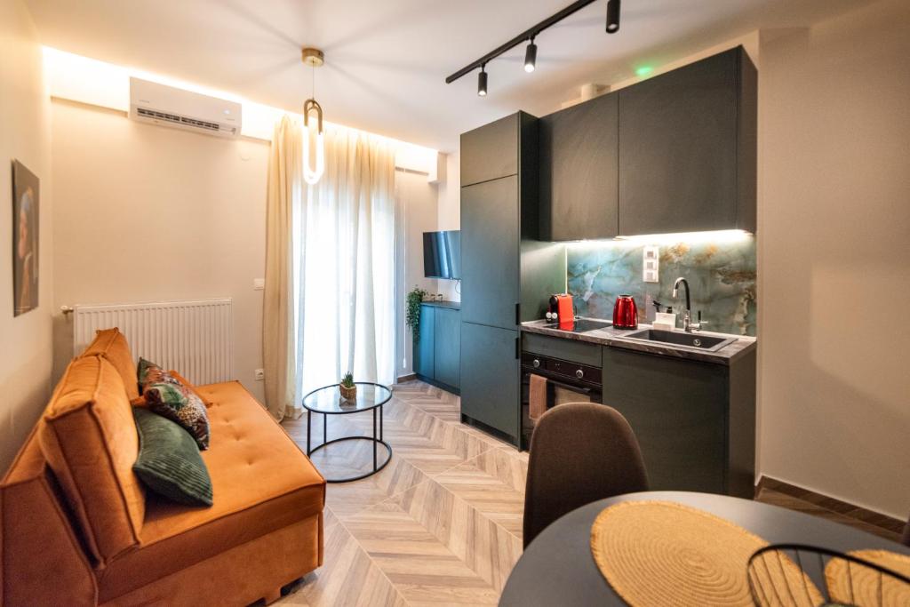 LUMEN Boutique Center Agiou Dimitriou SKG