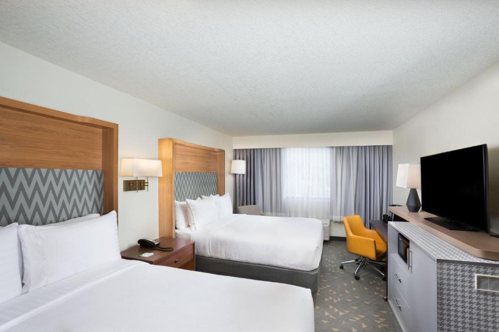 Holiday Inn Asheville East-Blue Ridge Pkwy, an IHG Hotel - 