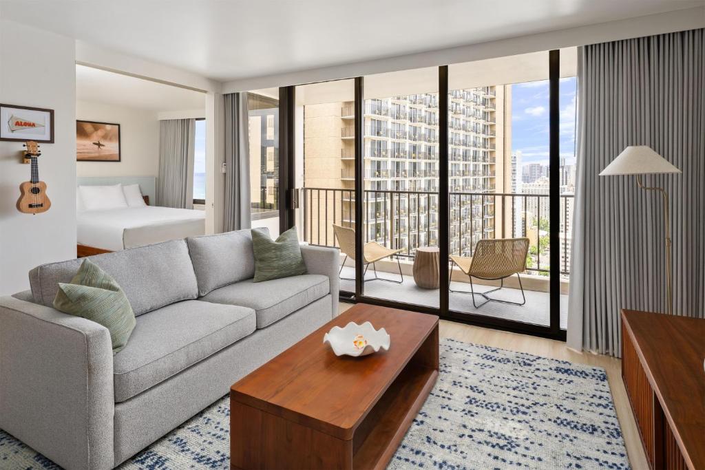 Aston at the Waikiki Banyan - 