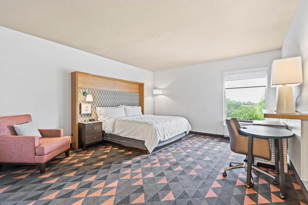 Holiday Inn - St. Petersburg West, an IHG Hotel - 