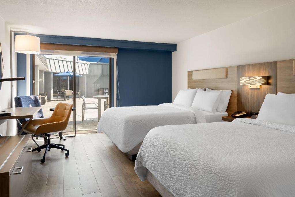 Comfort Inn Denver Central - 