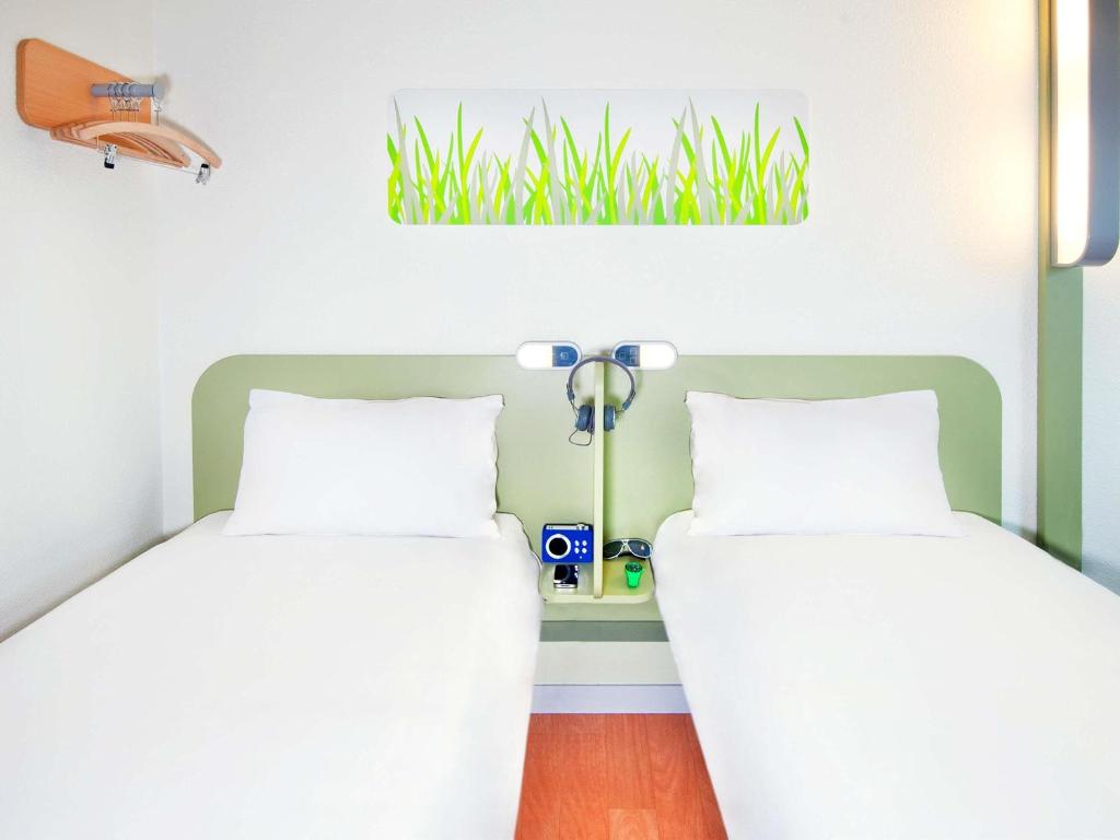 ibis budget Leeds Centre Crown Point Road - 