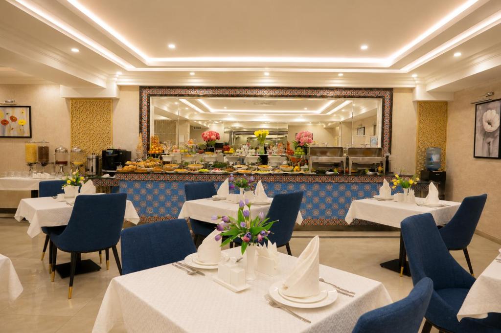 لابی و فضای عمومی Human Hotel - تصویر ۵